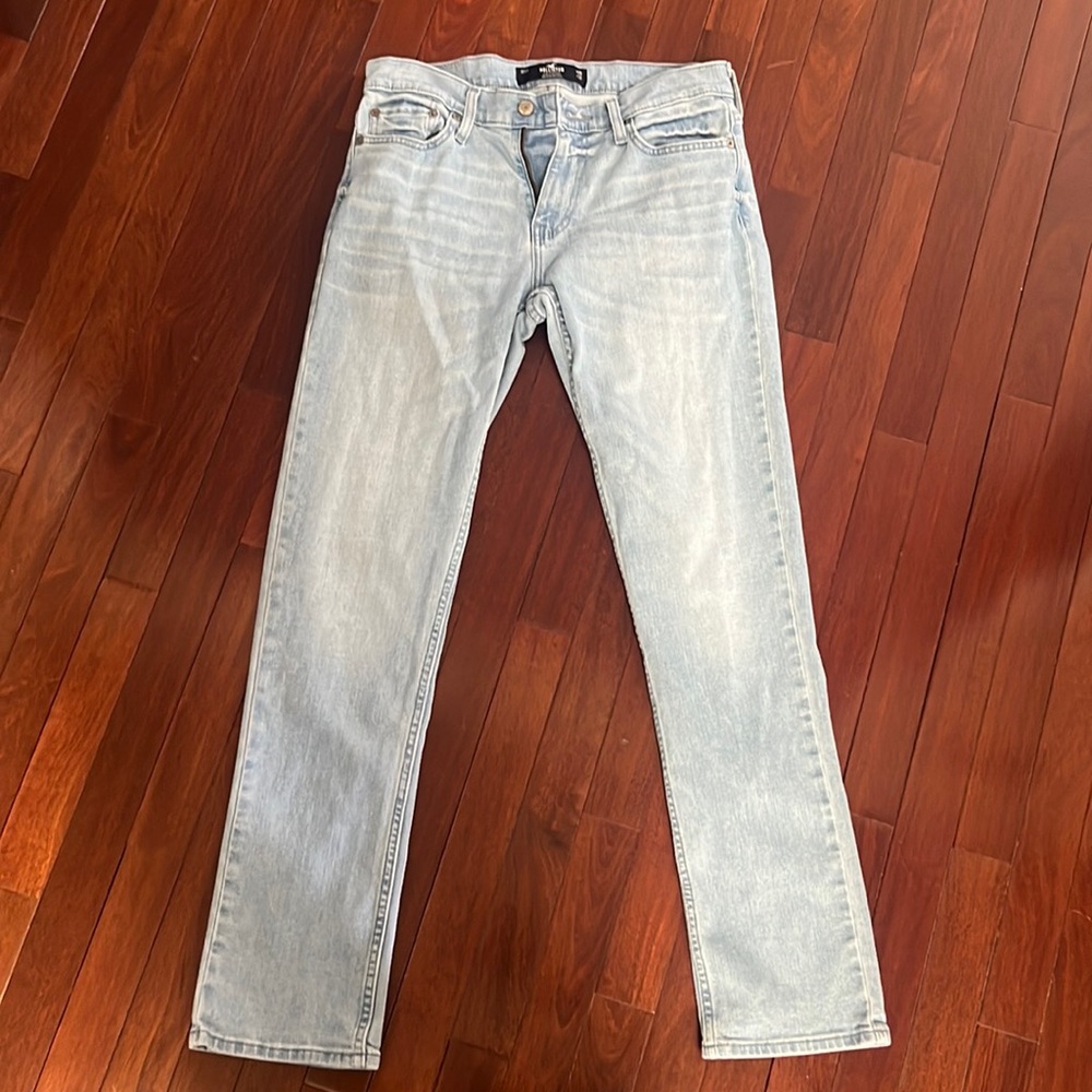 Men’s Hollister size 29x32 slim straight jeans